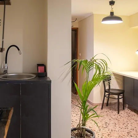 Easy Stay Flat In The Most Vibrant Neigborhood Of Athens! Exterior photo