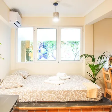 Easy Stay Flat In The Most Vibrant Neigborhood Of Athens! Exterior photo