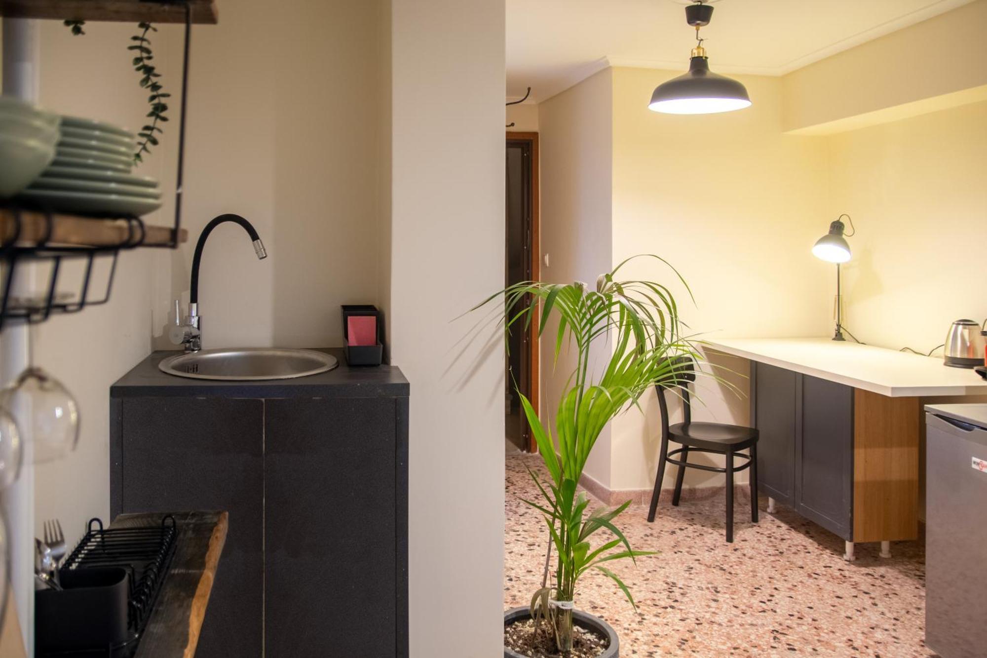 Easy Flat In The Vibrant Neigborhood Of Athens!